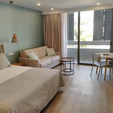 Ciudad Jardin Apartmán *